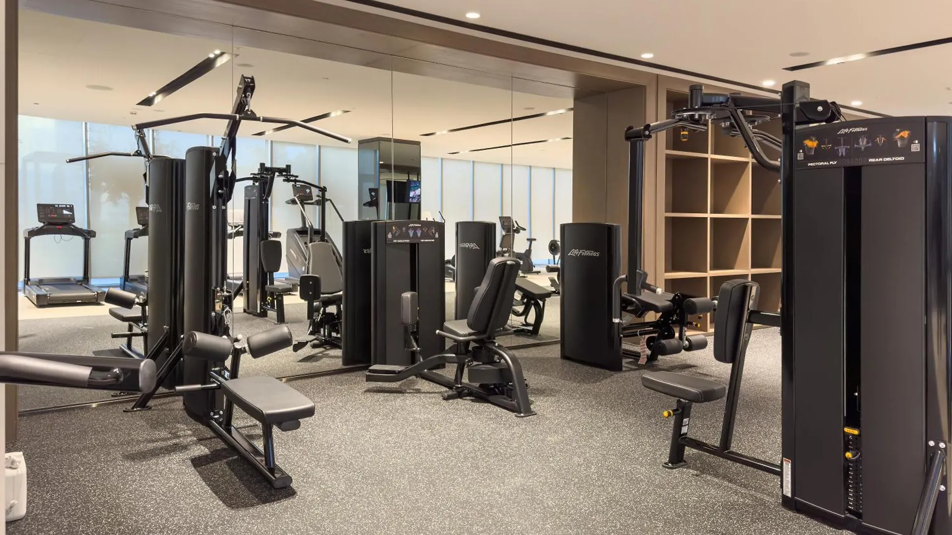 Crown Jewel 2 Bedroom Apartments I Iconic Burj Khalifa And Fountain Views I Free Parking, Gym, Pool, Wi-Fi And Ps5 I By Skyline Serenity Dubai 0*,  United Arab Emirates