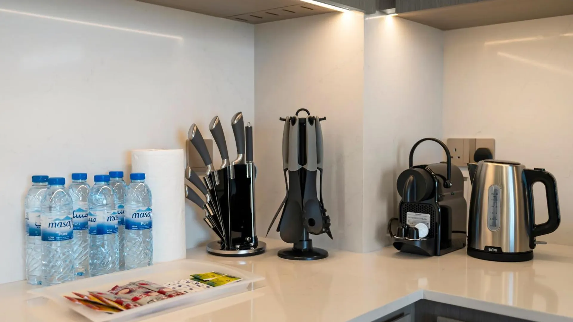 Crown Jewel 2 Bedroom Apartments I Iconic Burj Khalifa And Fountain Views I Free Parking, Gym, Pool, Wi-Fi And Ps5 I By Skyline Serenity Dubai 0*,  United Arab Emirates