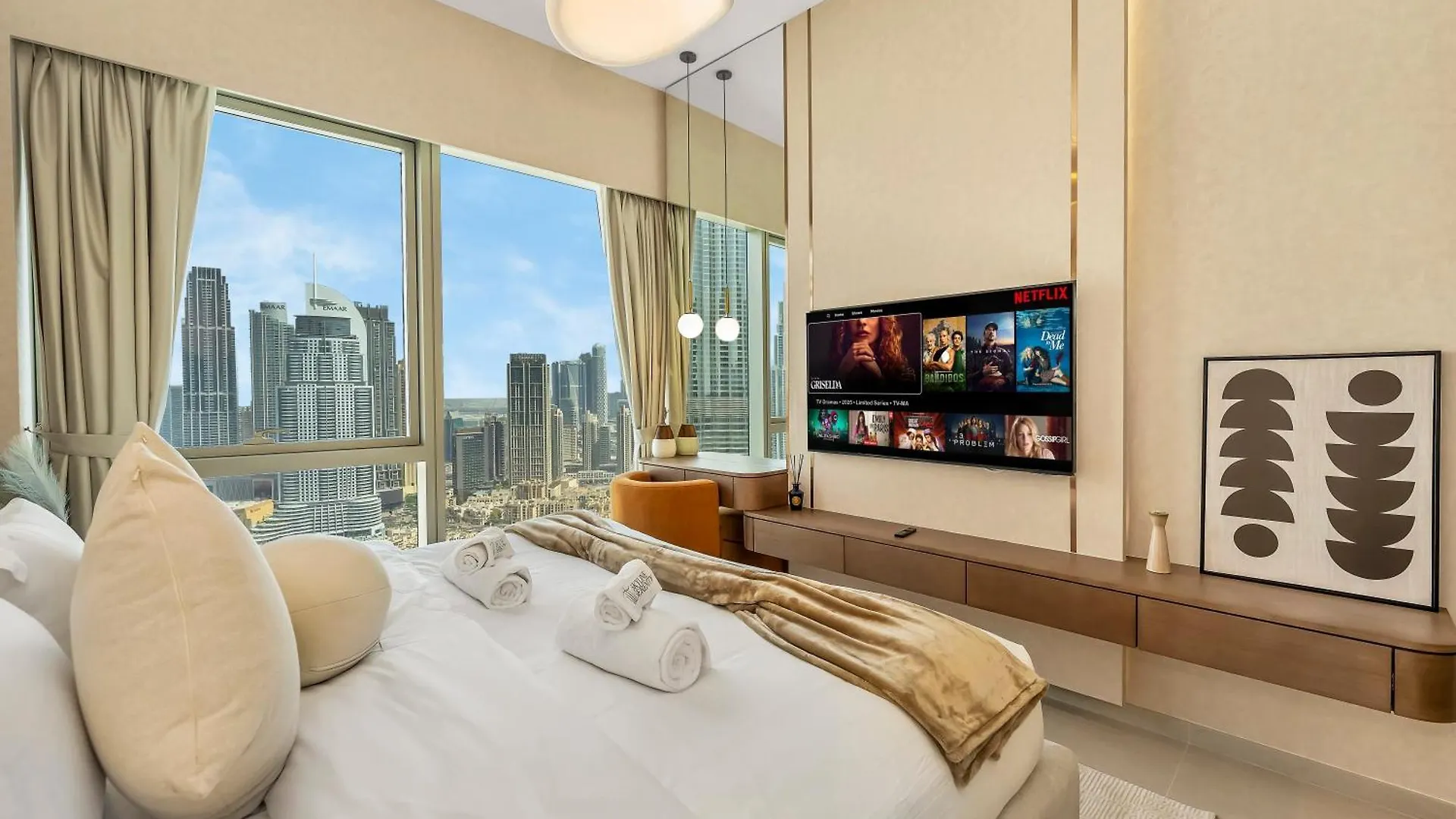 Crown Jewel 2 Bedroom Apartments I Iconic Burj Khalifa And Fountain Views I Free Parking, Gym, Pool, Wi-Fi And Ps5 I By Skyline Serenity Dubai